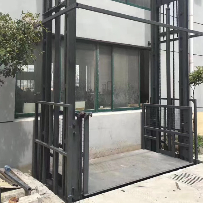 三江5吨室外升降货梯
